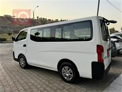 نيسان اورفان
